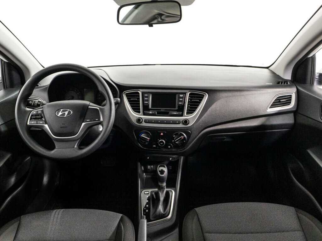 Hyundai Solaris с пробегом — 2022 год. Фото: #12