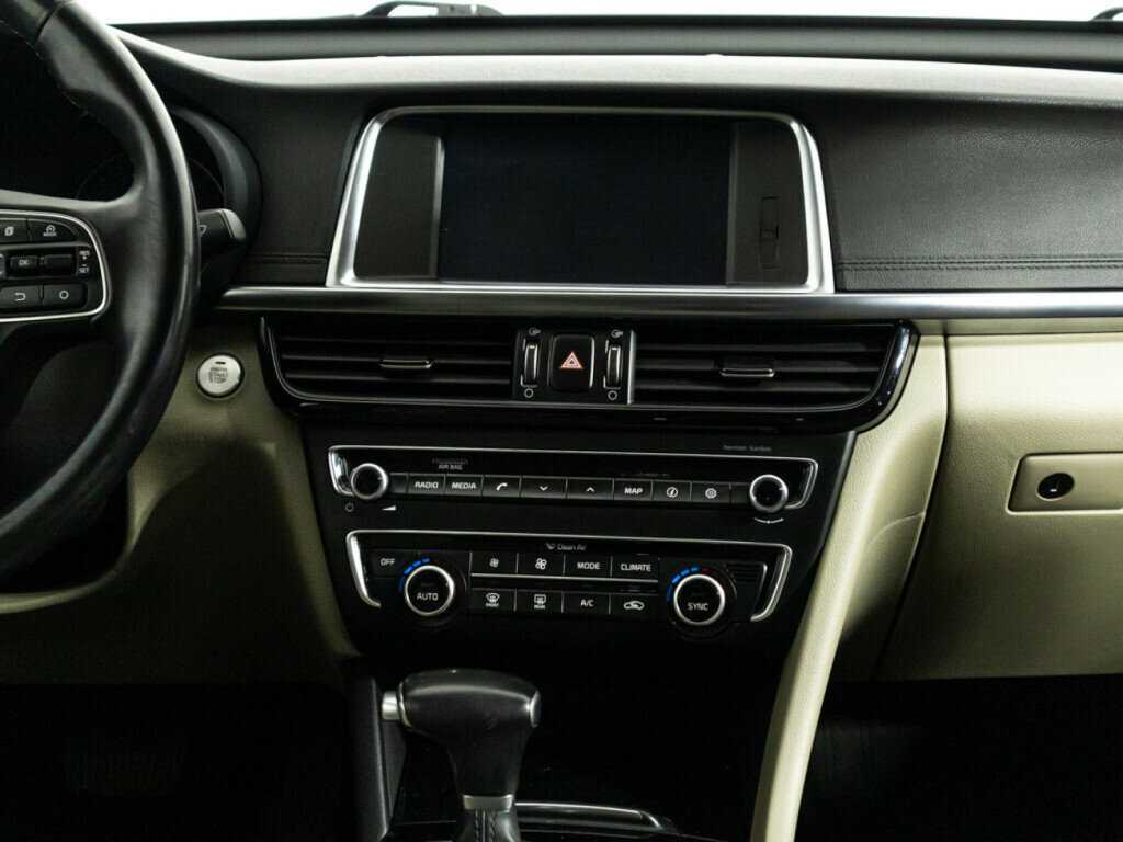 Kia Optima с пробегом — 2017 год. Фото: #13