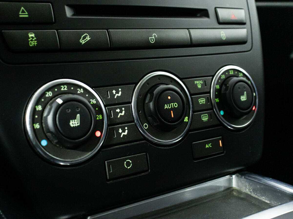 Land Rover Freelander с пробегом — 2013 год. Фото: #16