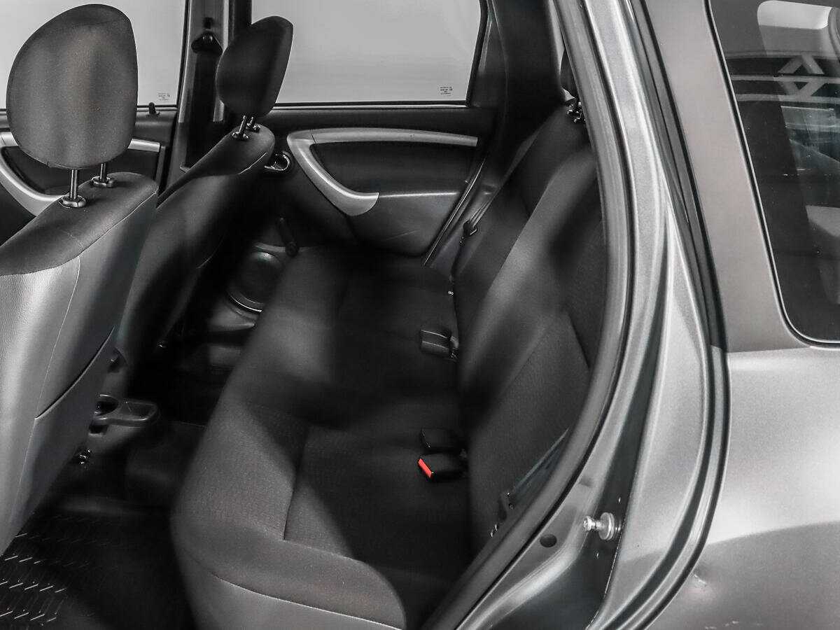 Nissan Terrano с пробегом — 2014 год. Фото: #9