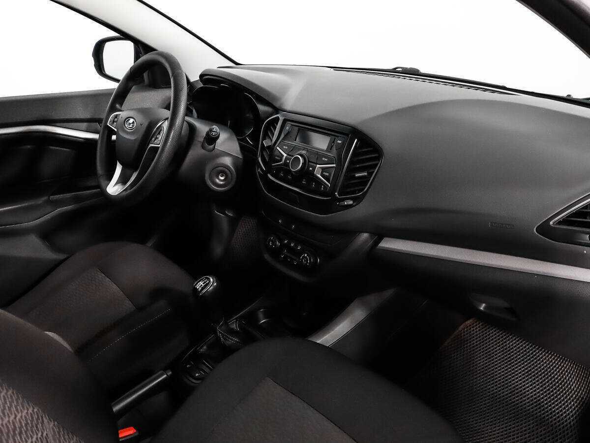 Lada (ВАЗ) Vesta с пробегом — 2019 год. Фото: #10