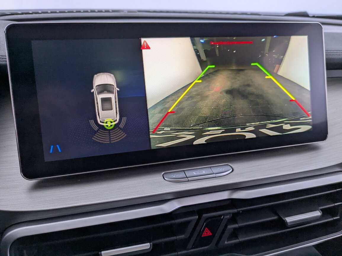 Geely Coolray с пробегом — 2022 год. Фото: #12