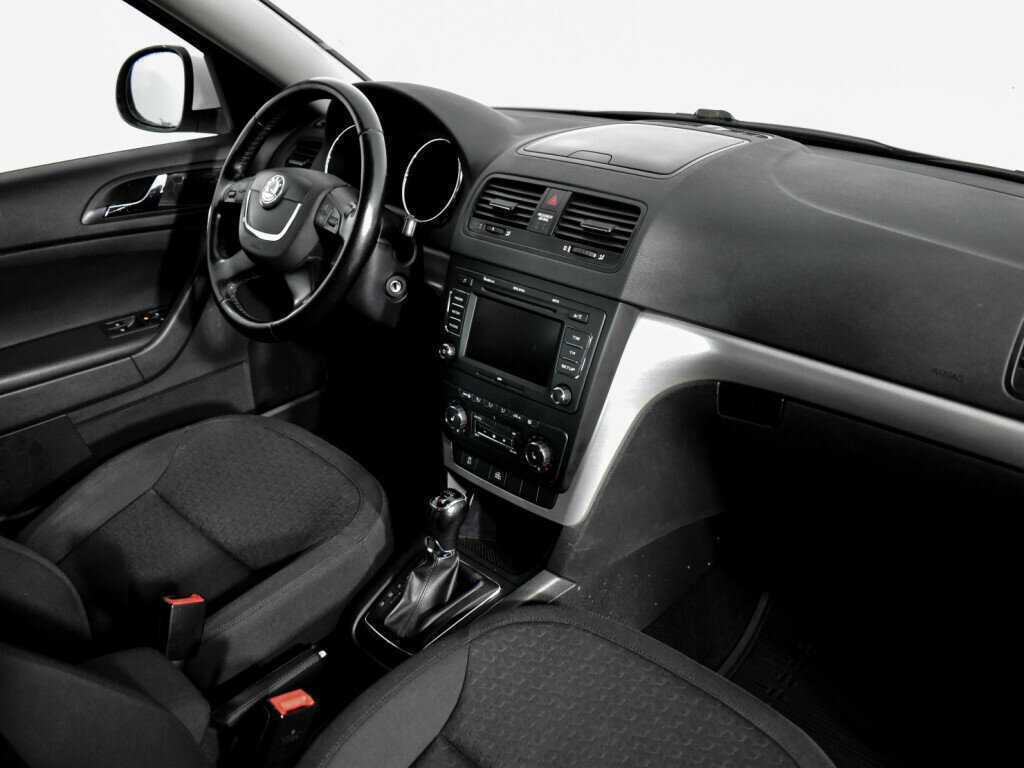 Skoda Yeti с пробегом — 2013 год. Фото: #13