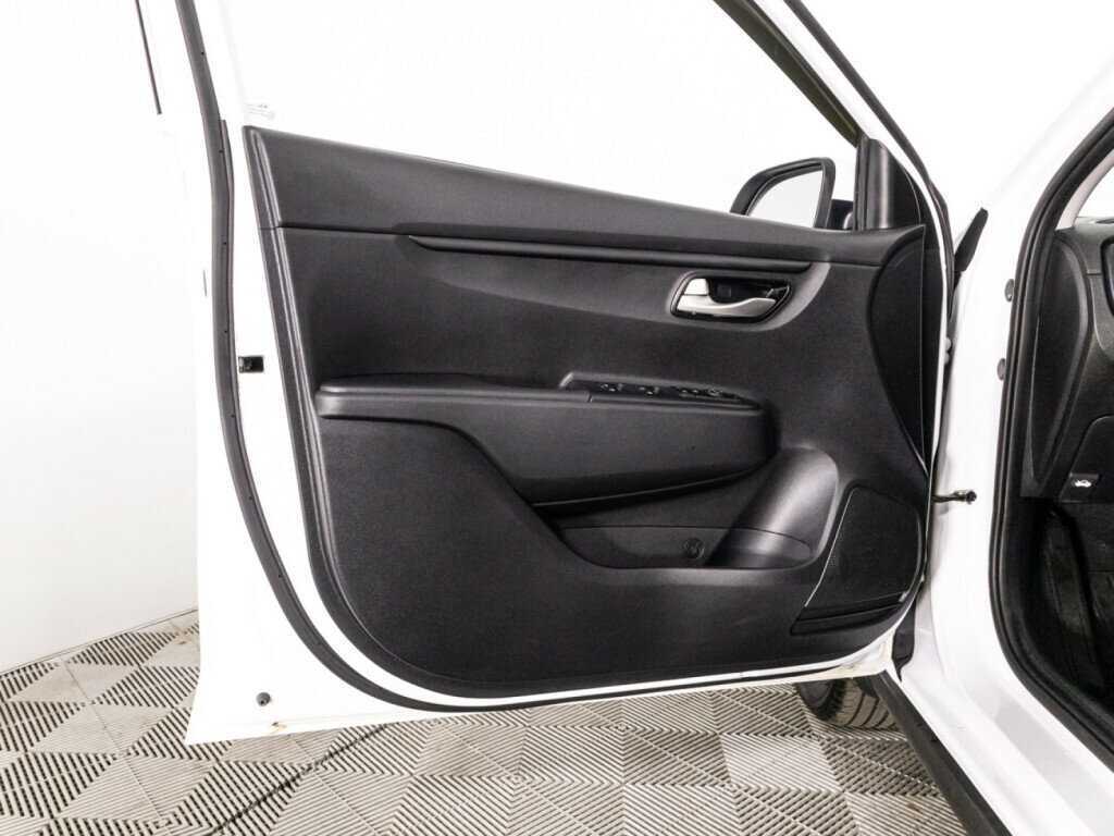 Kia Rio с пробегом — 2021 год. Фото: #24