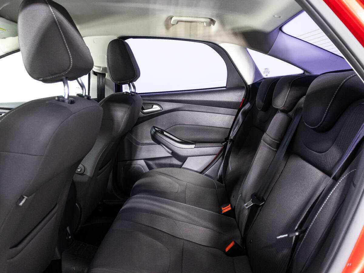 Ford Focus с пробегом — 2013 год. Фото: #9