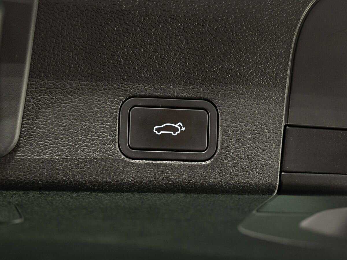 Geely Tugella с пробегом — 2023 год. Фото: #30