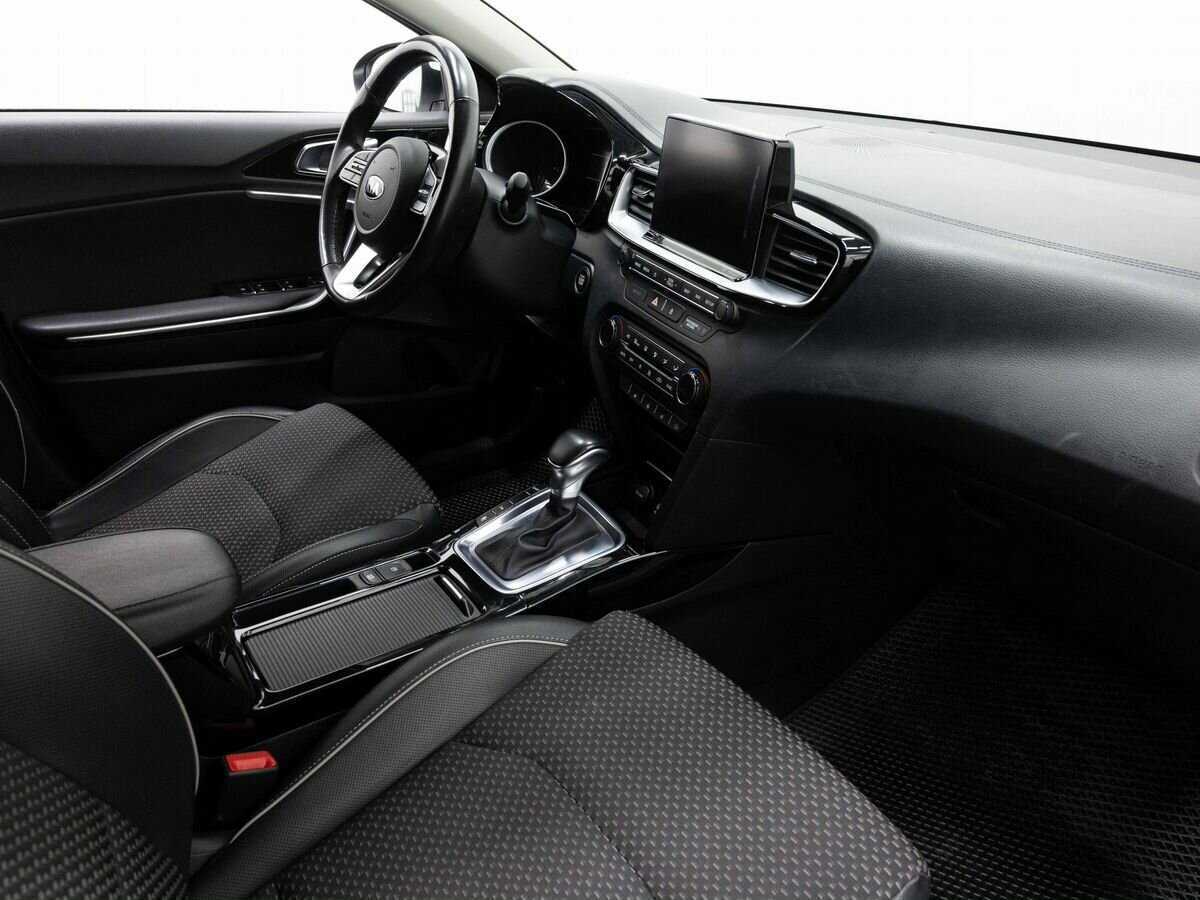 Kia Ceed с пробегом — 2018 год. Фото: #10