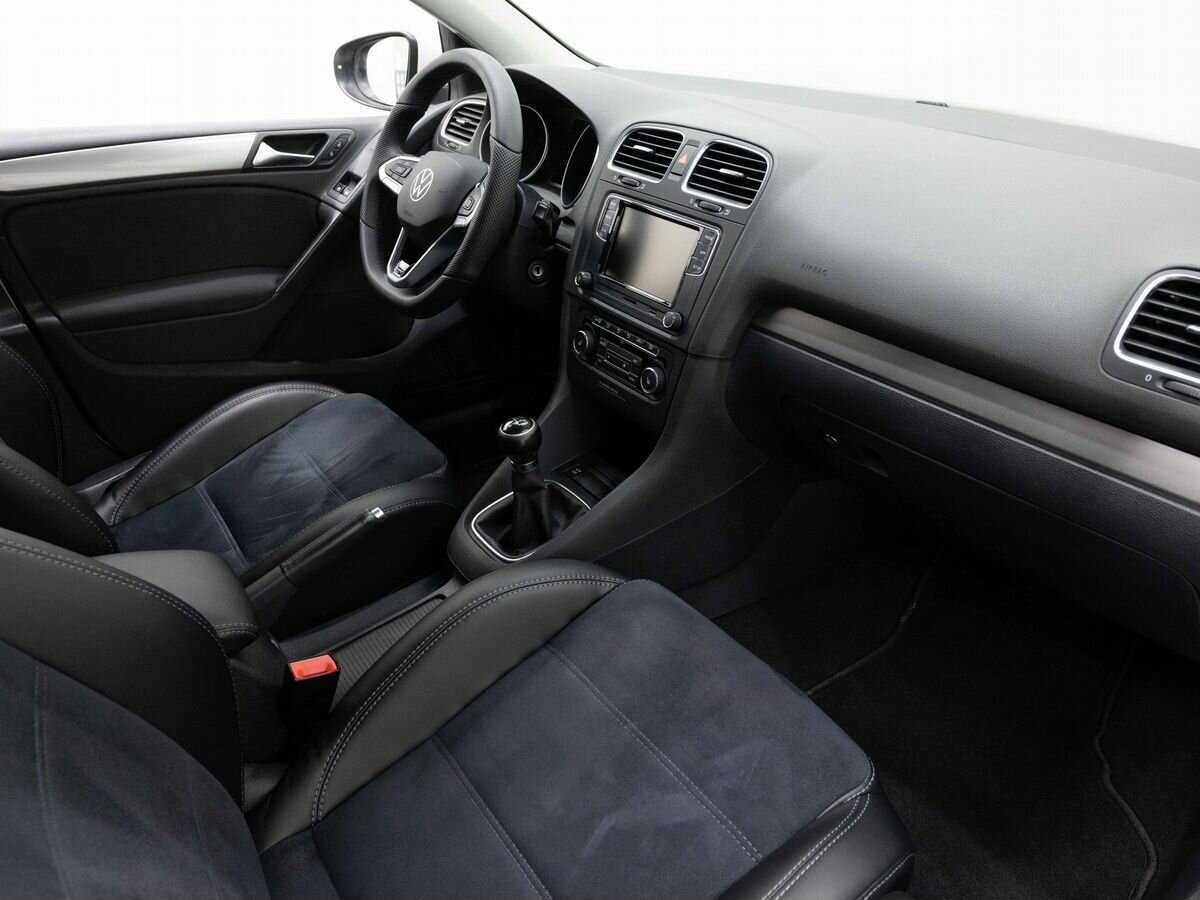 Volkswagen Golf с пробегом — 2012 год. Фото: #10