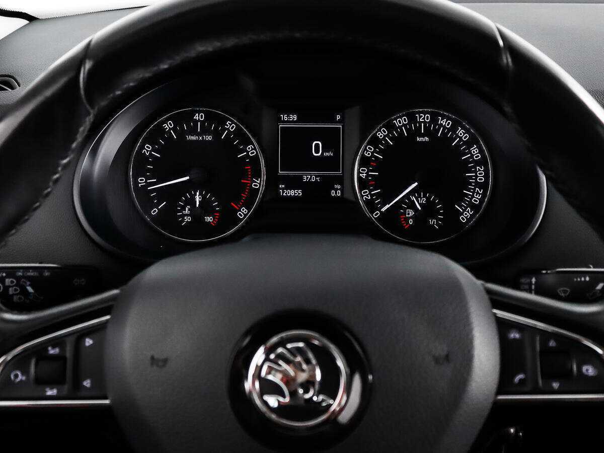 Skoda Octavia с пробегом — 2016 год. Фото: #15