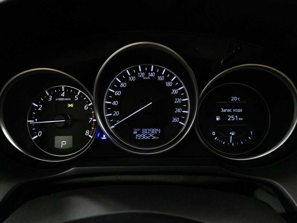 Mazda 6 с пробегом — 2015 год. Фото: #11