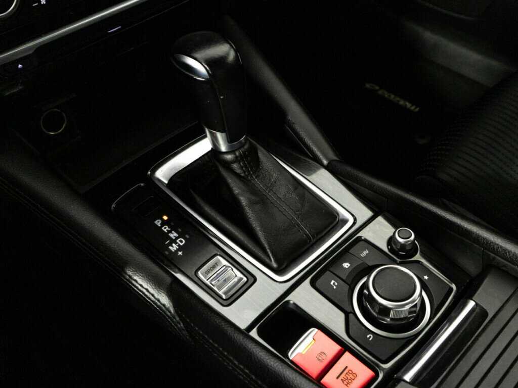 Mazda 6 с пробегом — 2015 год. Фото: #15