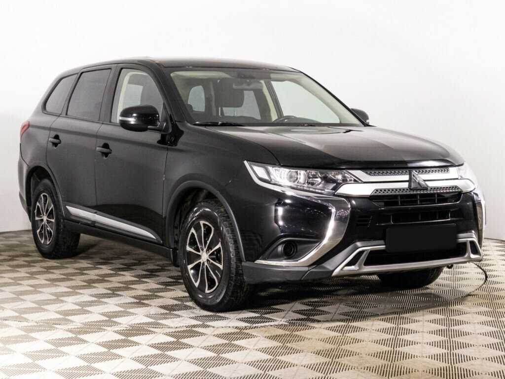 Mitsubishi Outlander с пробегом — 2019 год. Фото: #2