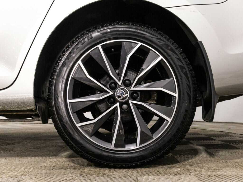 Skoda Rapid с пробегом — 2021 год. Фото: #17