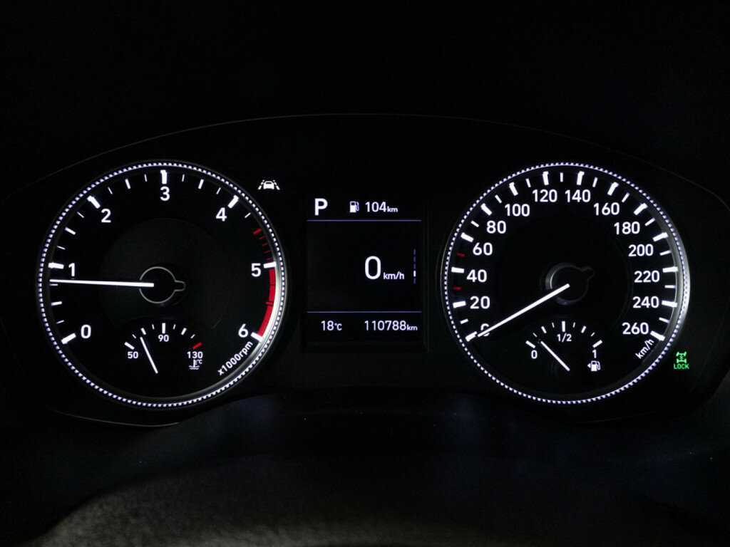 Hyundai Santa Fe с пробегом — 2019 год. Фото: #11