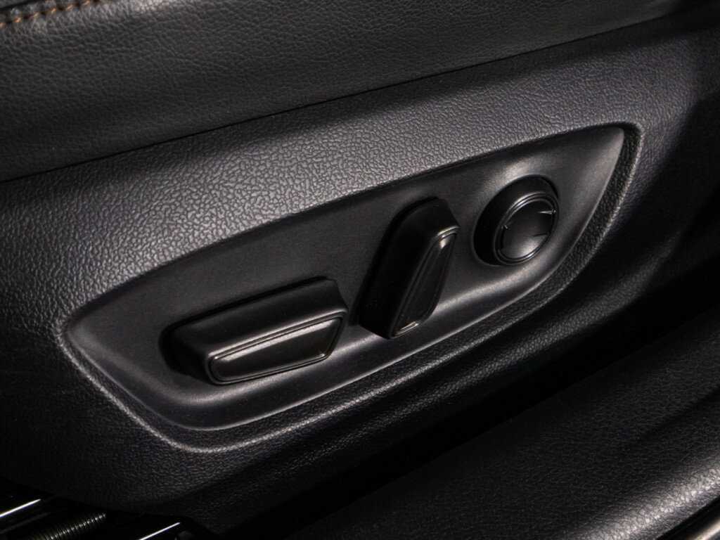 Toyota Camry с пробегом — 2019 год. Фото: #14