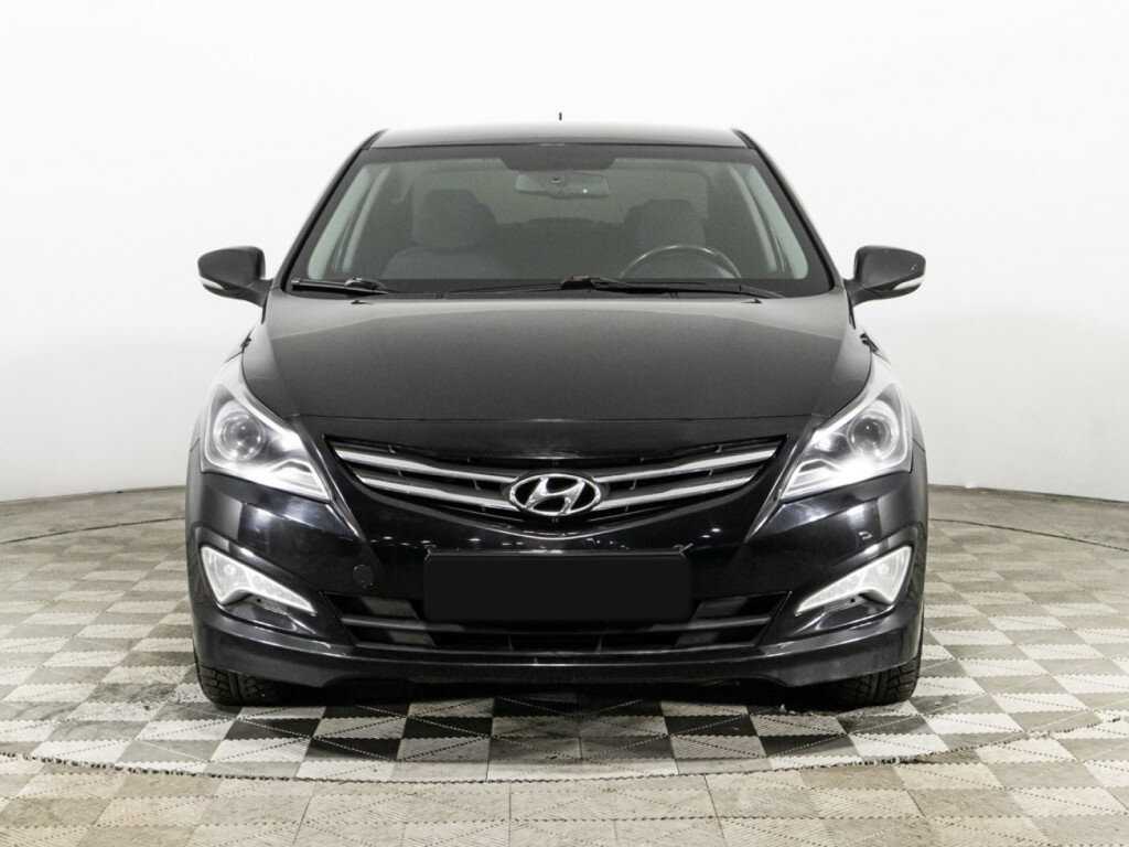 Hyundai Solaris с пробегом — 2015 год. Фото: #1