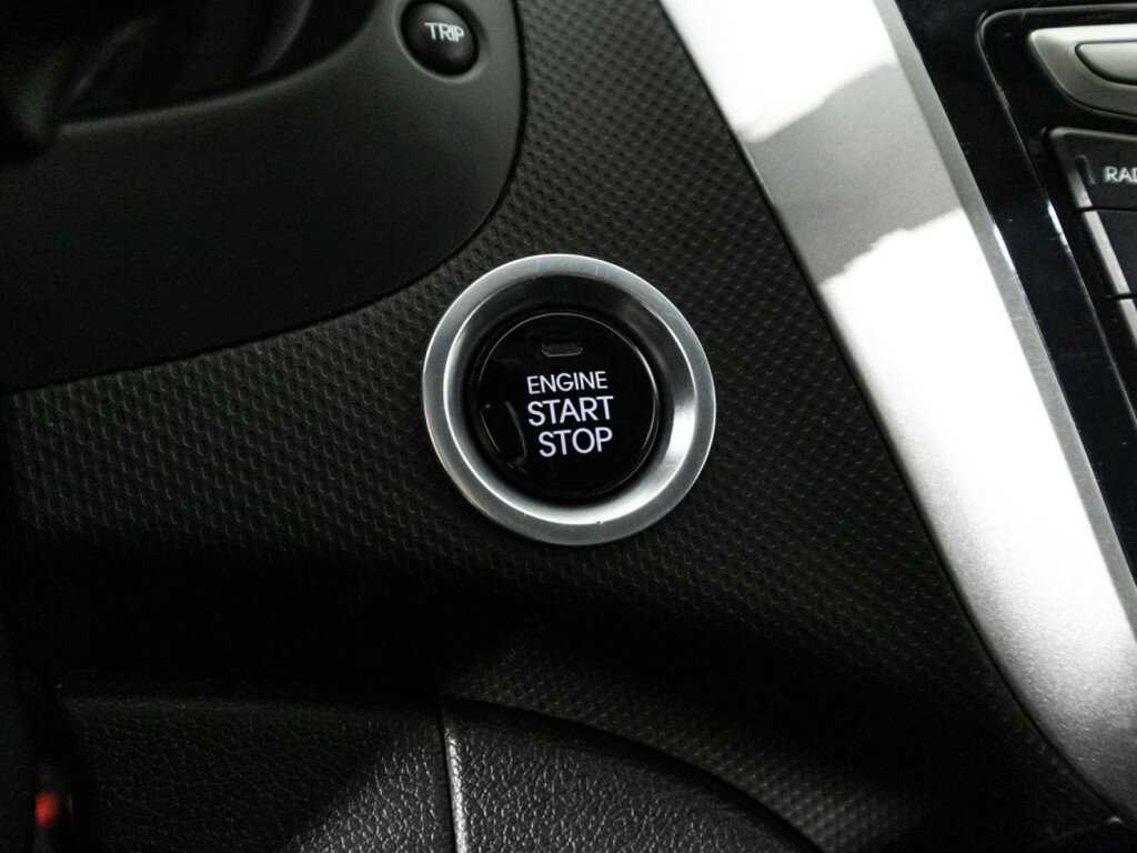 Hyundai Solaris с пробегом — 2015 год. Фото: #16