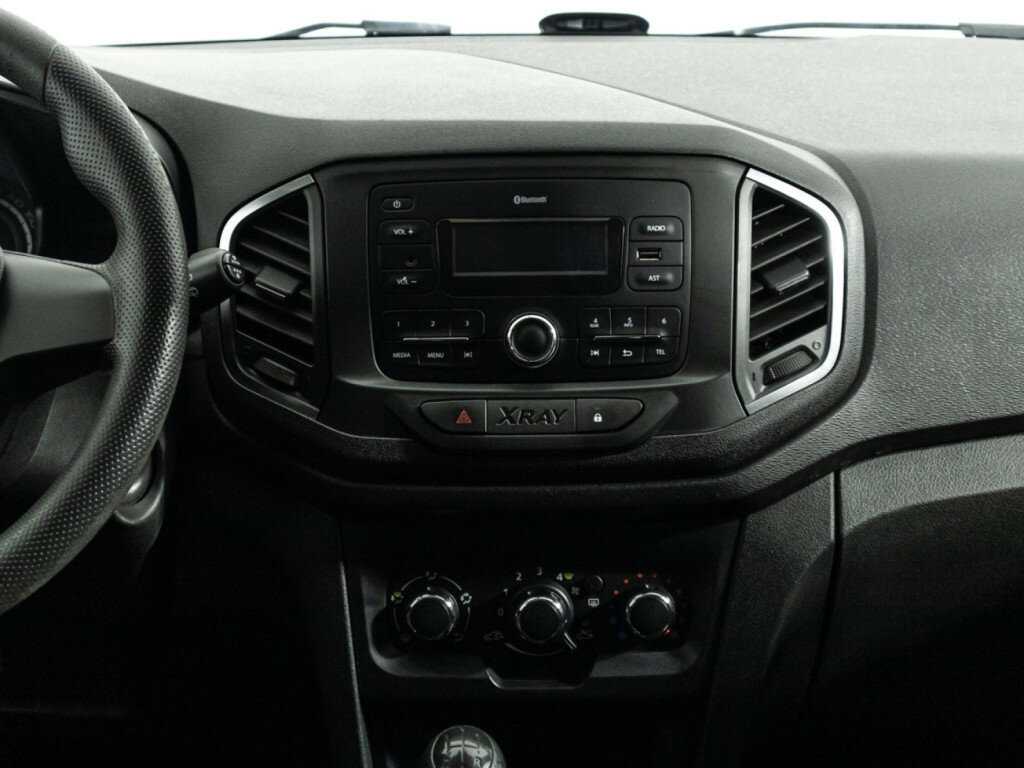 Lada (ВАЗ) XRAY с пробегом — 2018 год. Фото: #13