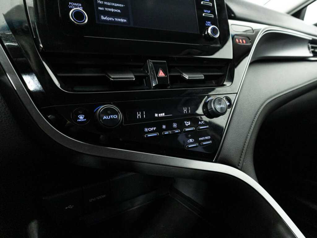 Toyota Camry с пробегом — 2021 год. Фото: #16