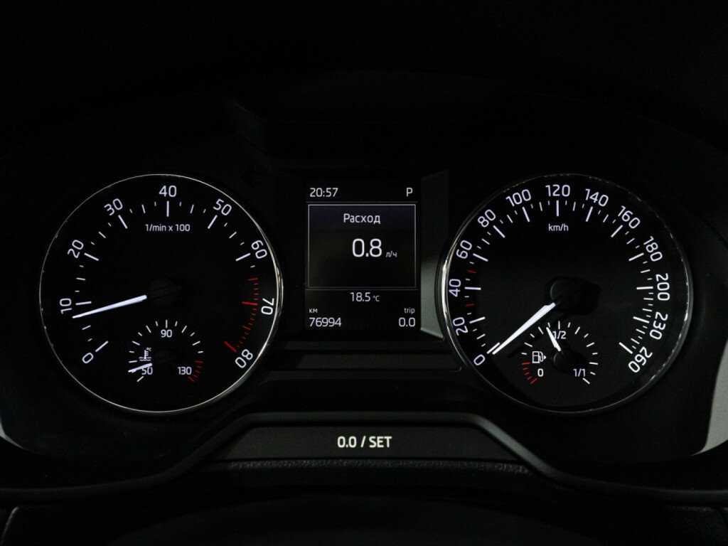 Skoda Octavia с пробегом — 2015 год. Фото: #11