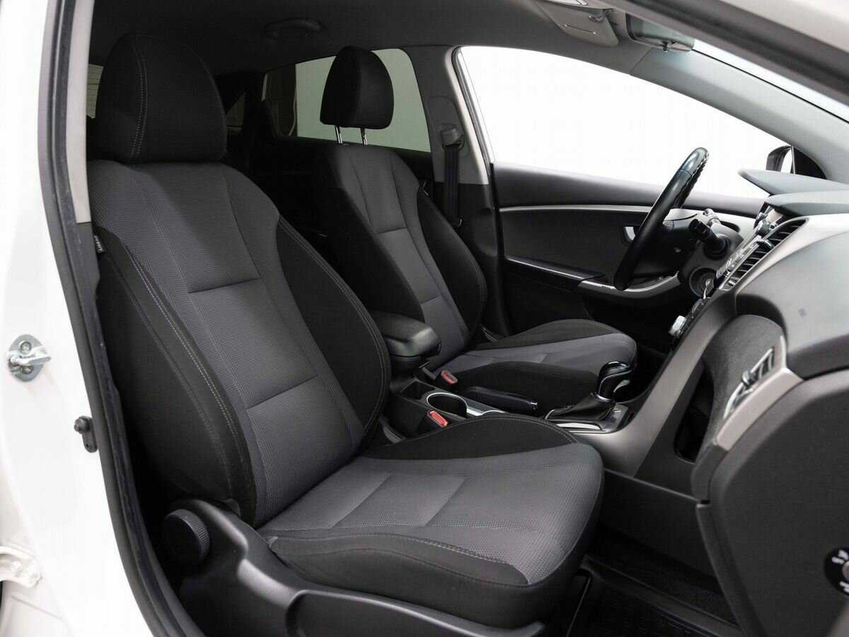 Hyundai i30 с пробегом — 2013 год. Фото: #11