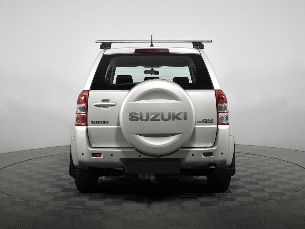 Suzuki Grand Vitara с пробегом — 2013 год. Фото: #6