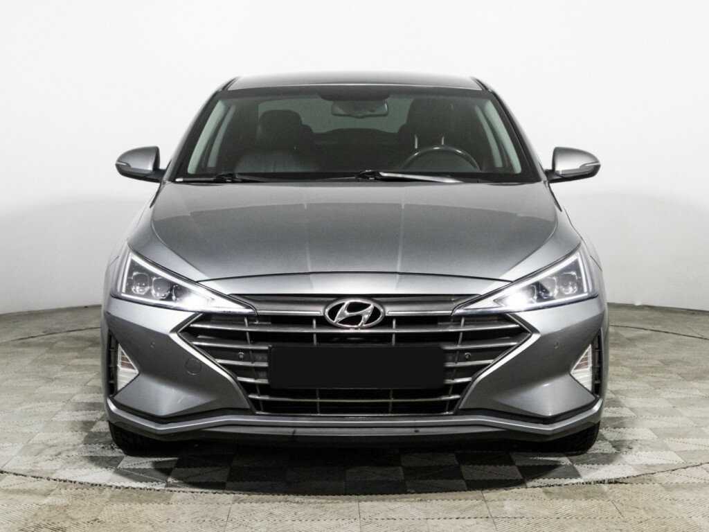 Hyundai Elantra с пробегом — 2019 год. Фото: #1