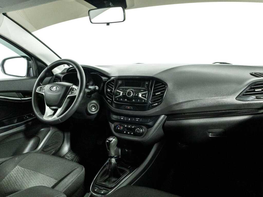 Lada (ВАЗ) Vesta с пробегом — 2019 год. Фото: #8