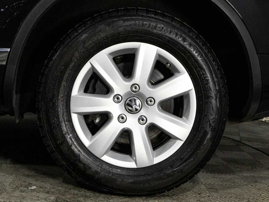 Volkswagen Touareg с пробегом — 2012 год. Фото: #20