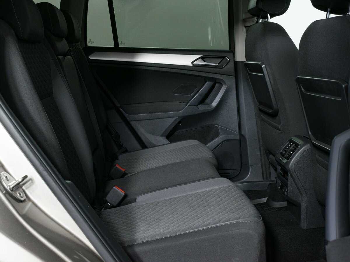 Volkswagen Tiguan с пробегом — 2018 год. Фото: #9