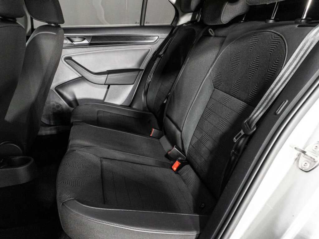 Volkswagen Polo с пробегом — 2020 год. Фото: #9