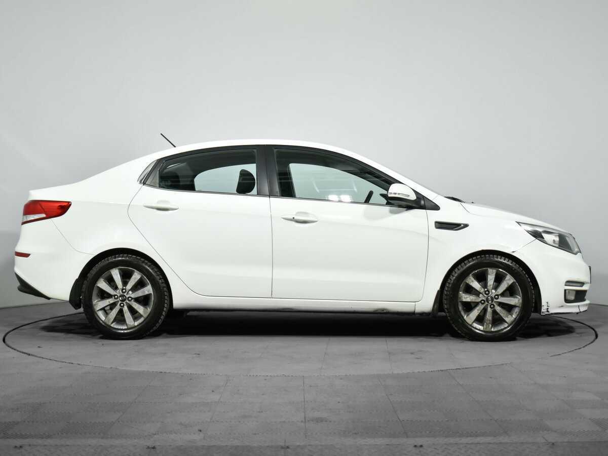 Kia Rio с пробегом — 2015 год. Фото: #3