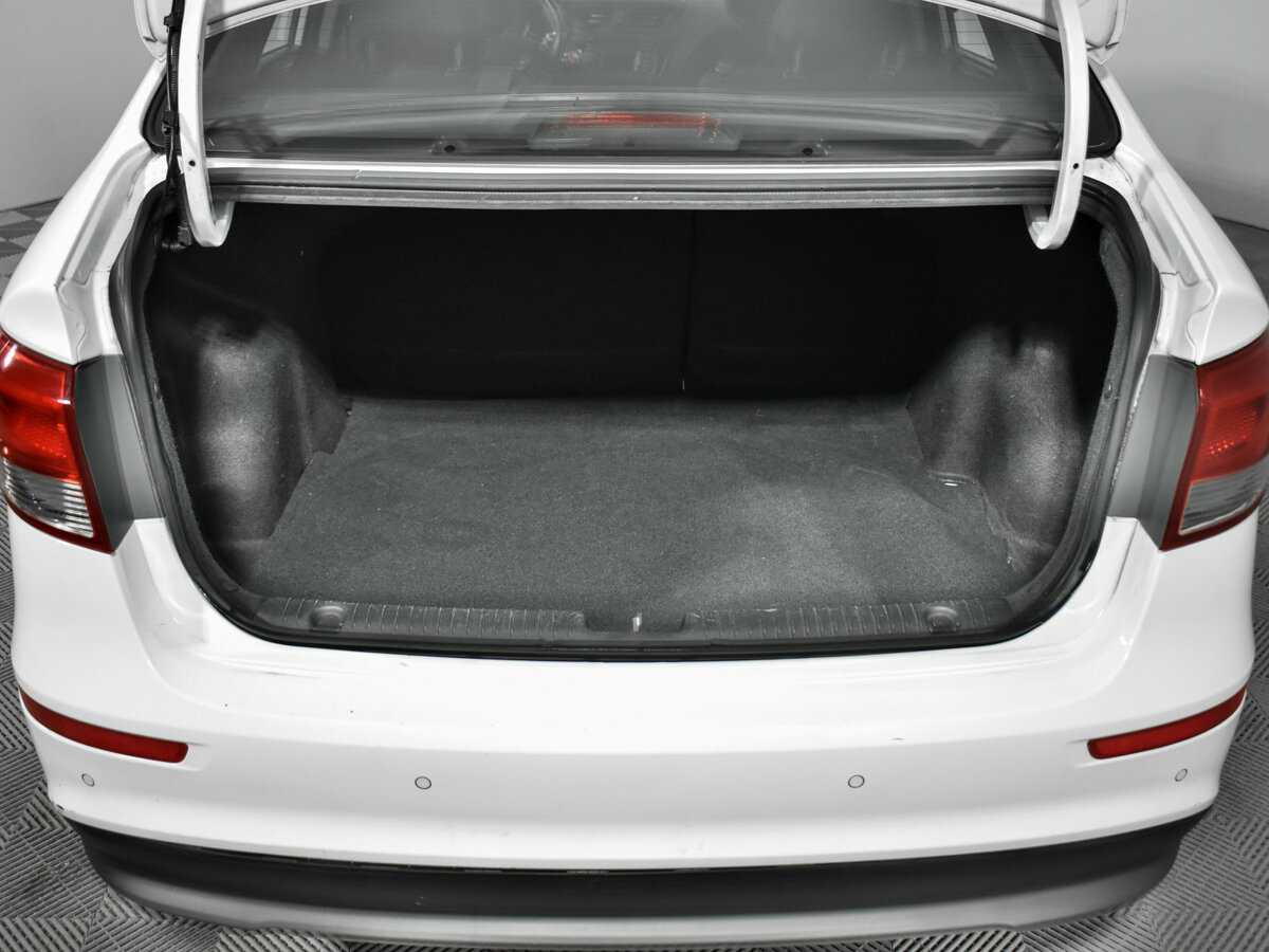 Kia Rio с пробегом — 2015 год. Фото: #17