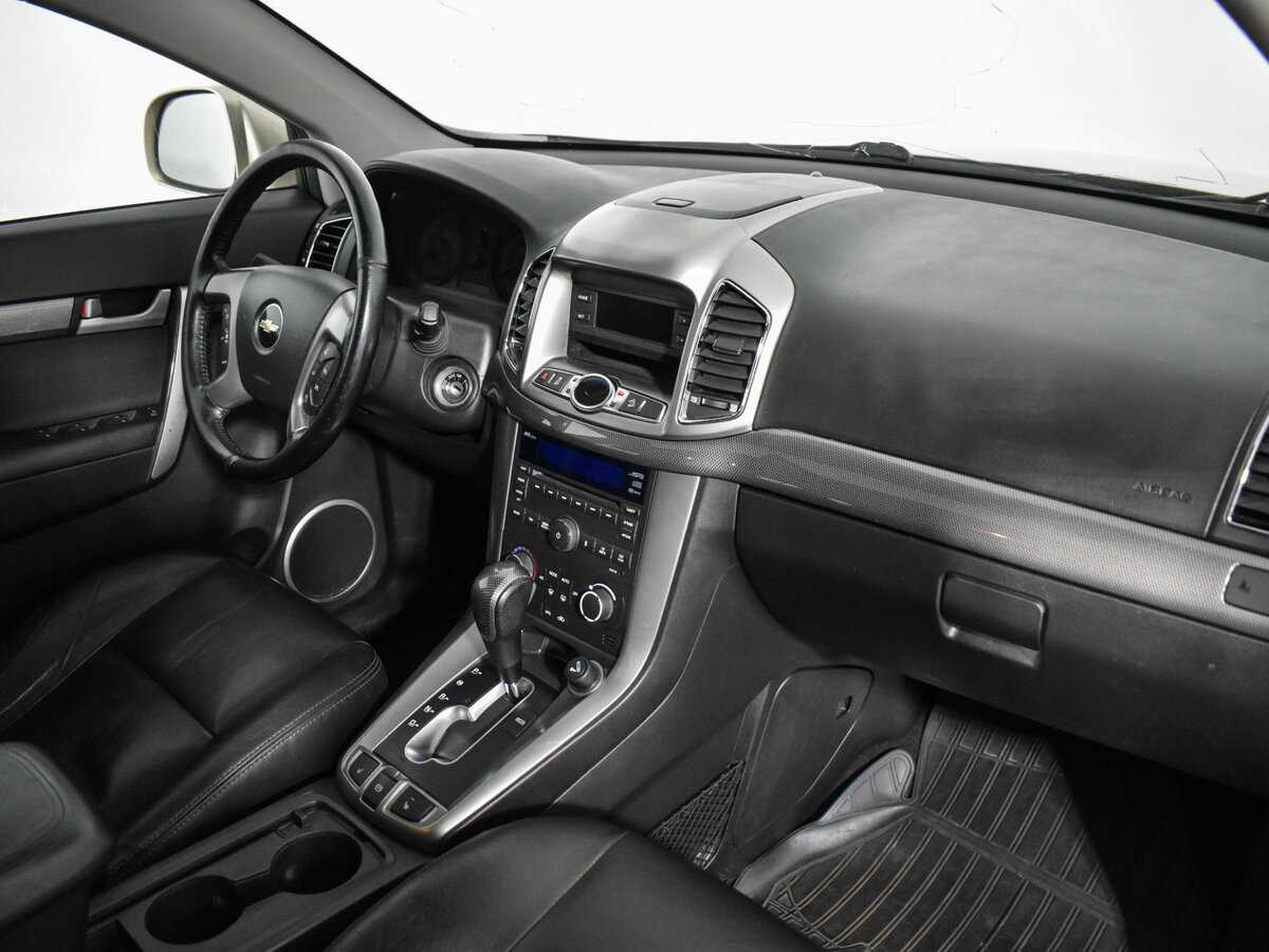 Chevrolet Captiva с пробегом — 2012 год. Фото: #11