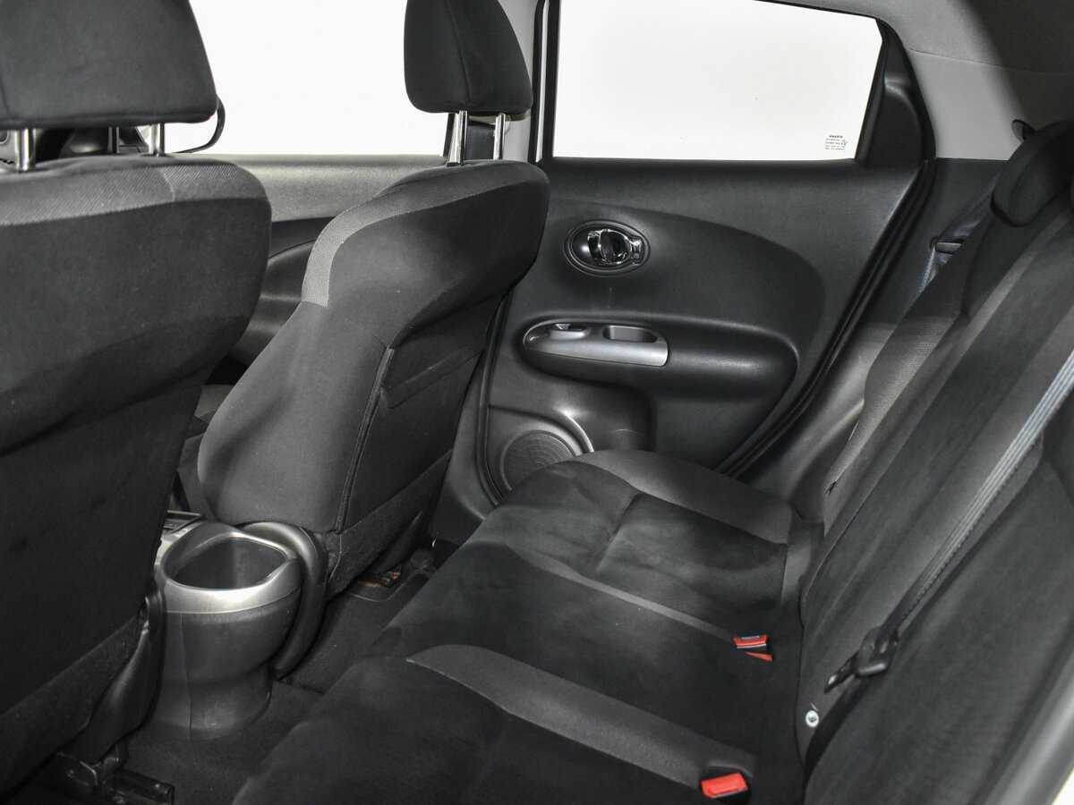 Nissan Juke с пробегом — 2012 год. Фото: #11