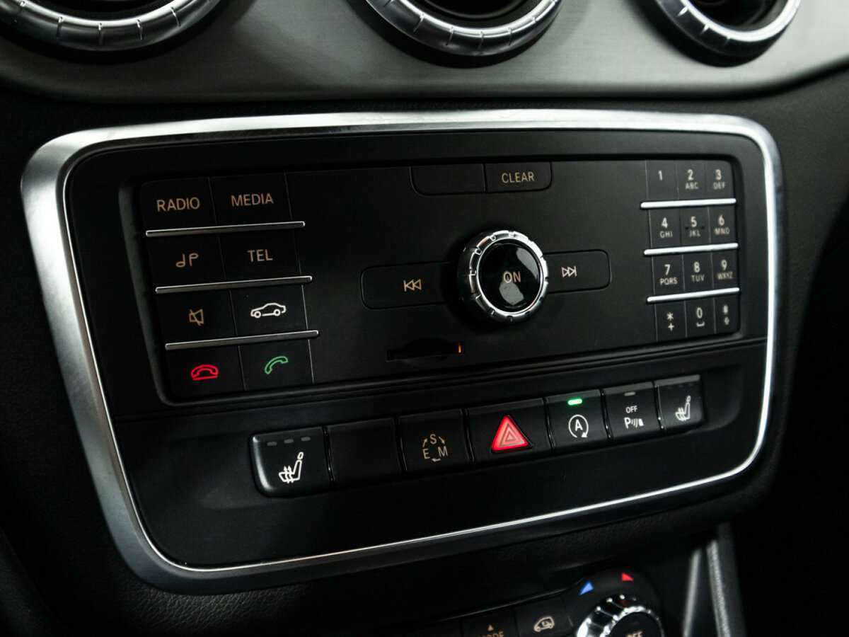 Mercedes-Benz CLA с пробегом — 2015 год. Фото: #17