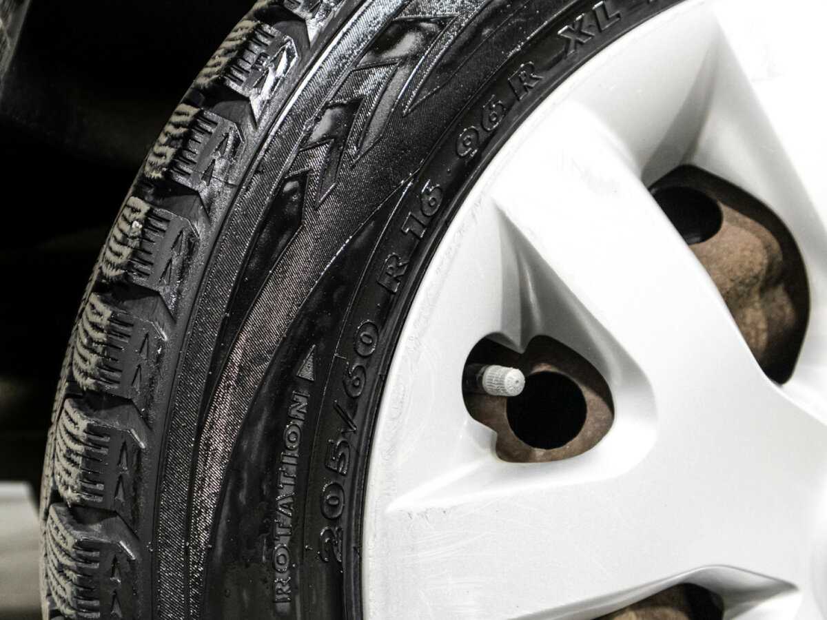 Nissan Juke с пробегом — 2014 год. Фото: #15