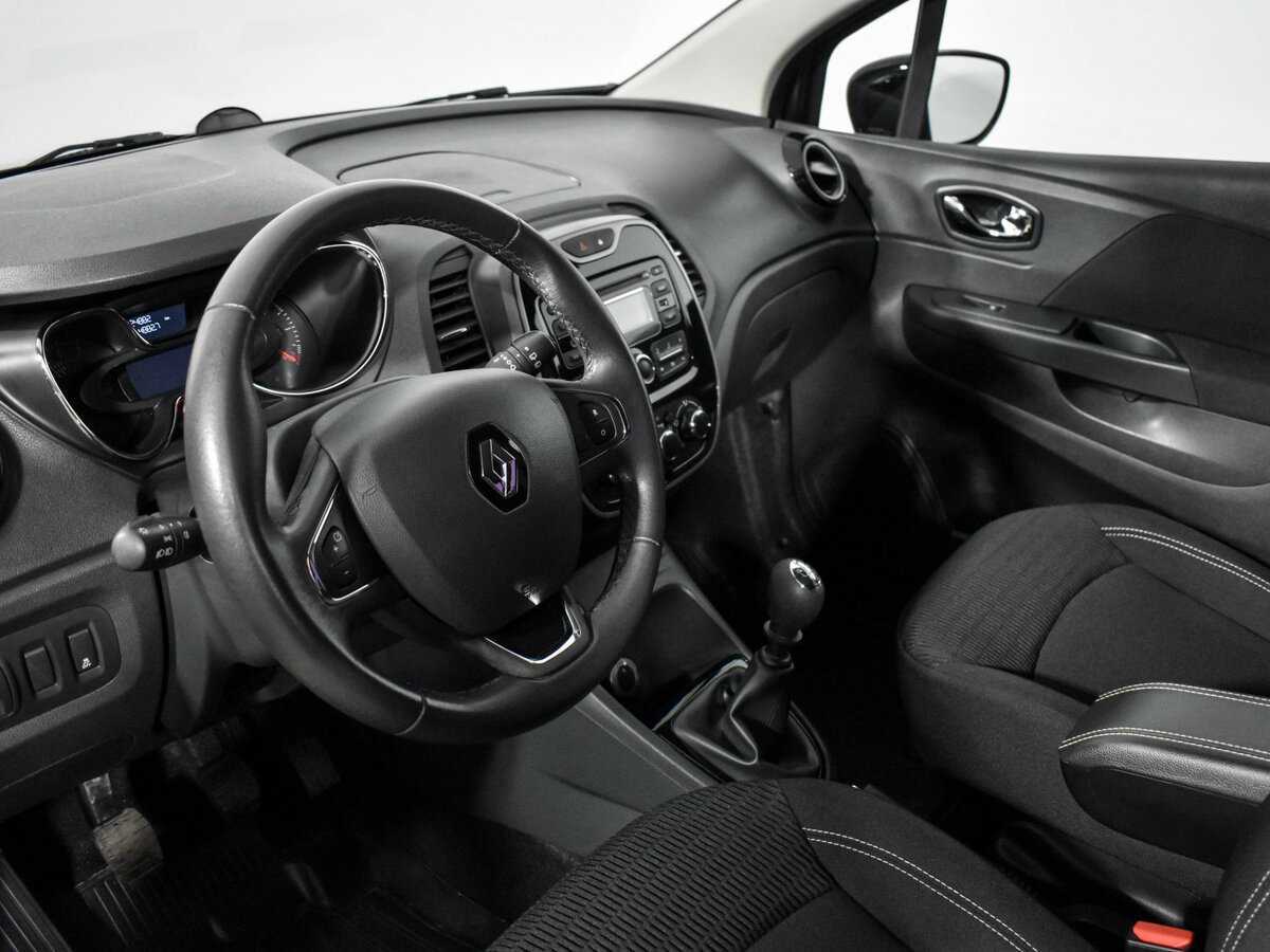 Renault Kaptur с пробегом — 2016 год. Фото: #8