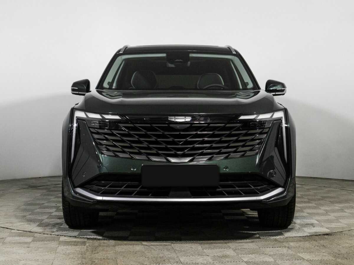 Geely Atlas с пробегом — 2024 год. Фото: #1