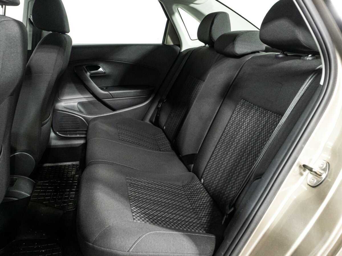 Volkswagen Polo с пробегом — 2017 год. Фото: #9