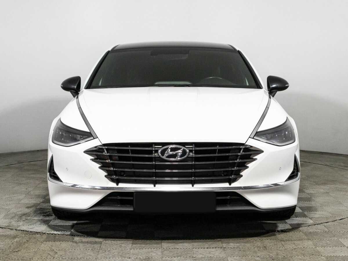 Hyundai Sonata с пробегом — 2021 год. Фото: #1