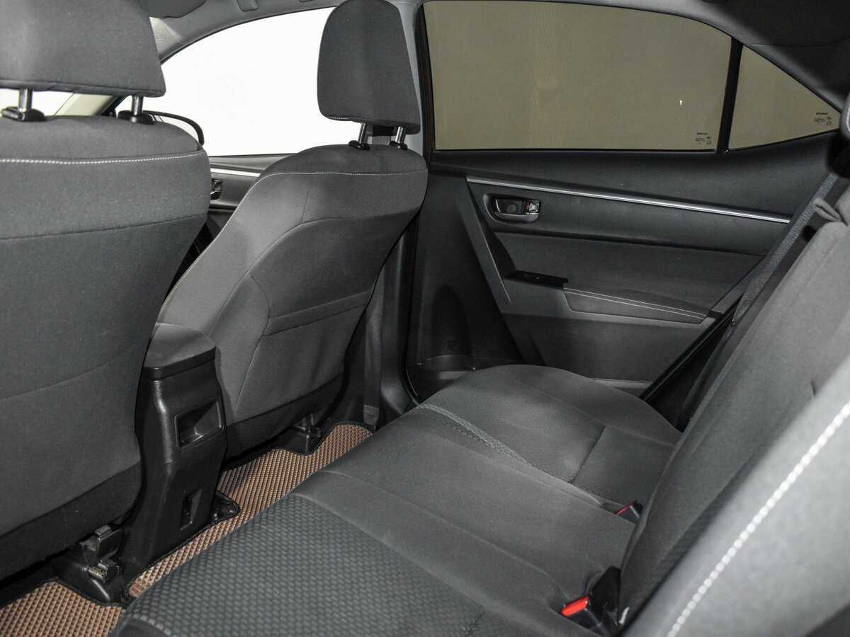 Toyota Corolla с пробегом — 2016 год. Фото: #10