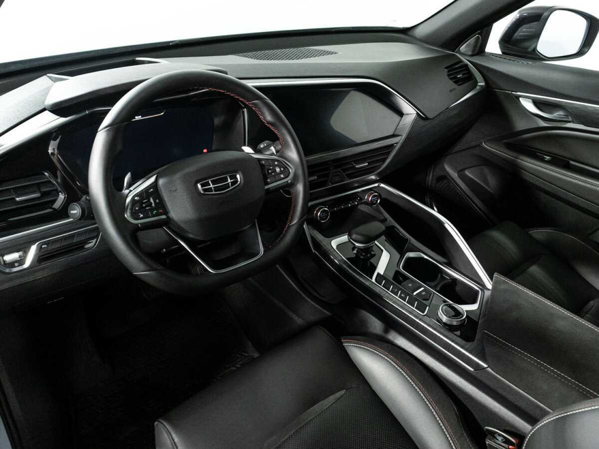 Geely Tugella с пробегом — 2023 год. Фото: #10