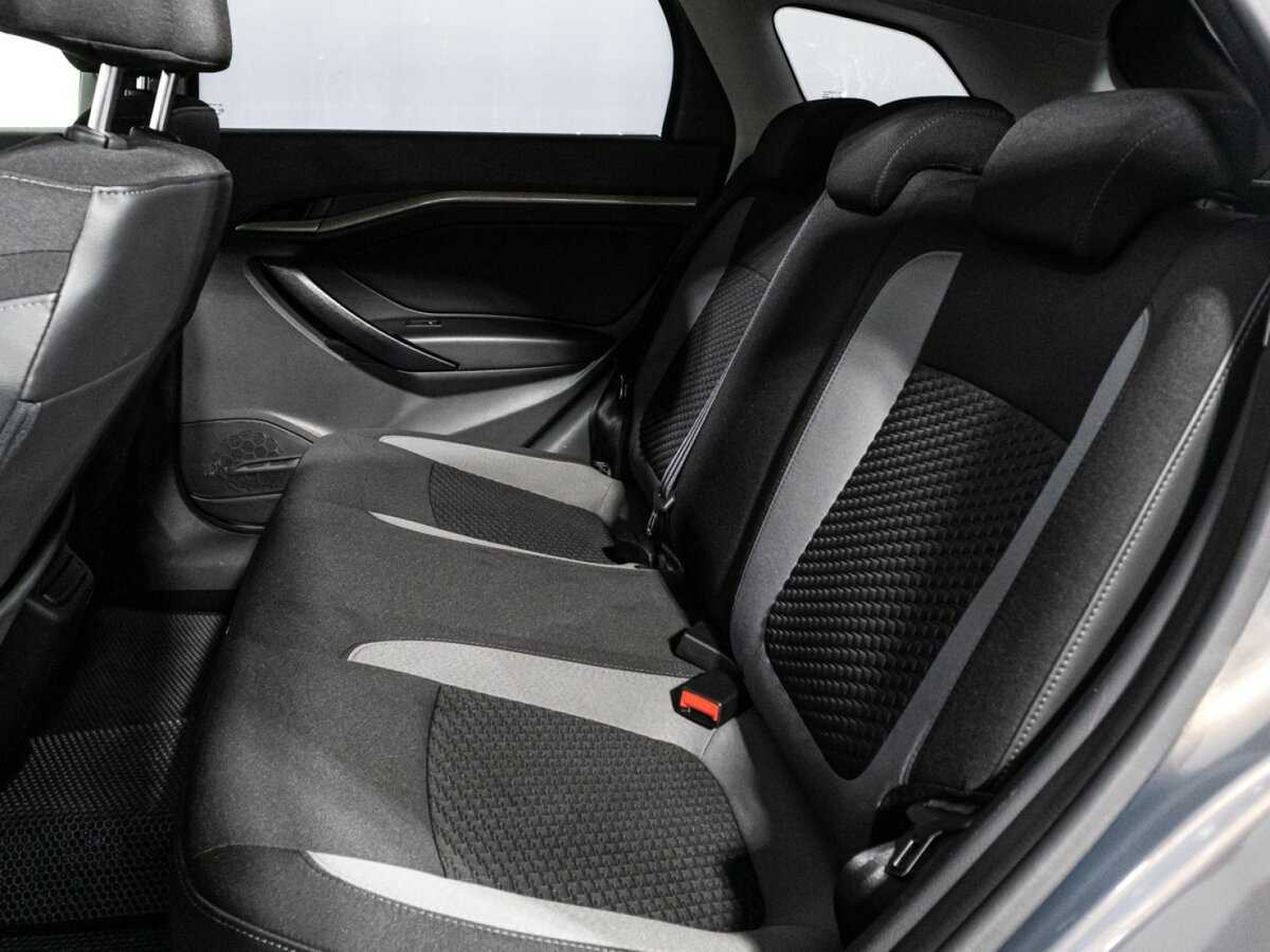 Lada (ВАЗ) Vesta с пробегом — 2019 год. Фото: #9