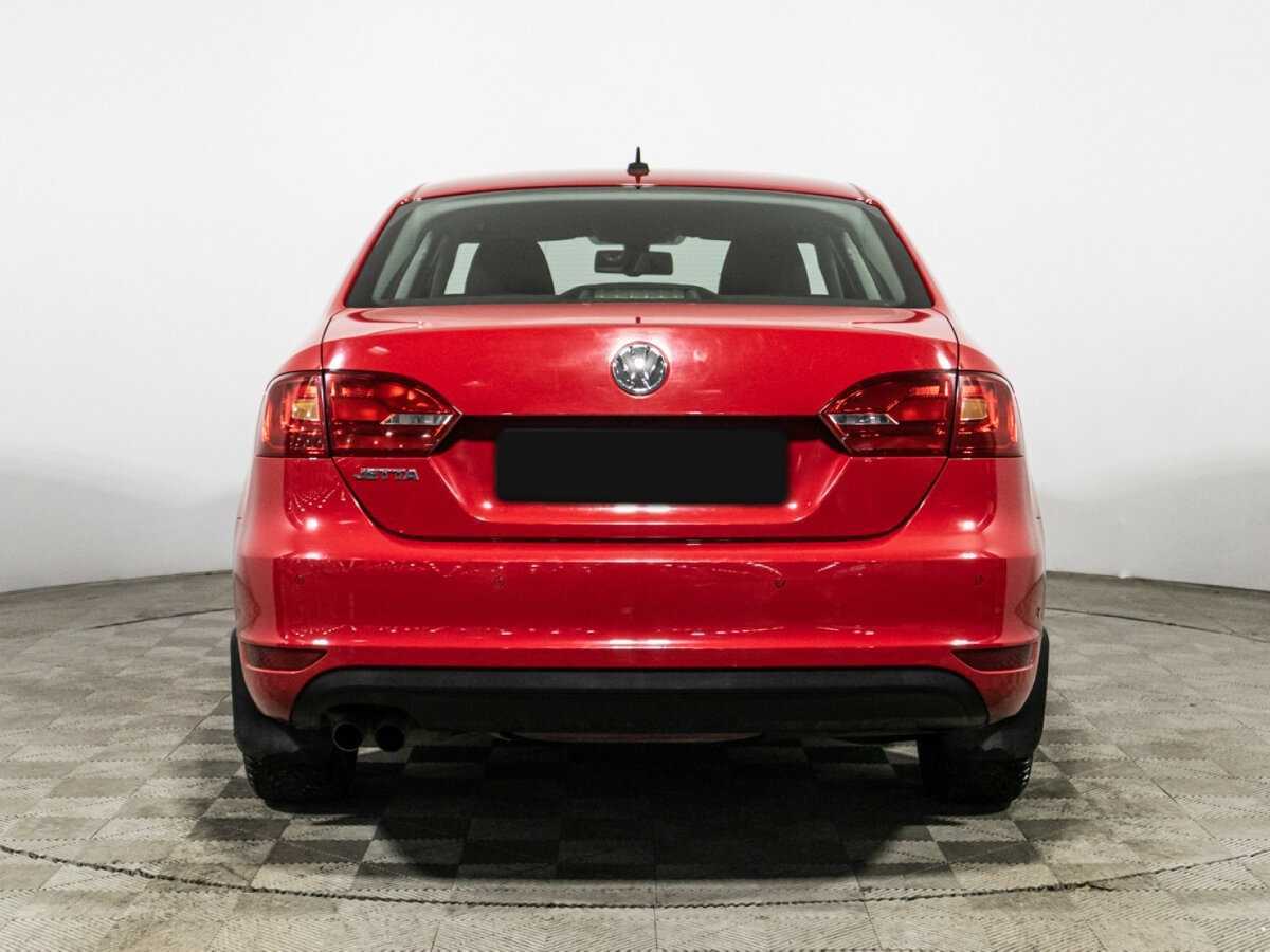 Volkswagen Jetta с пробегом — 2012 год. Фото: #5