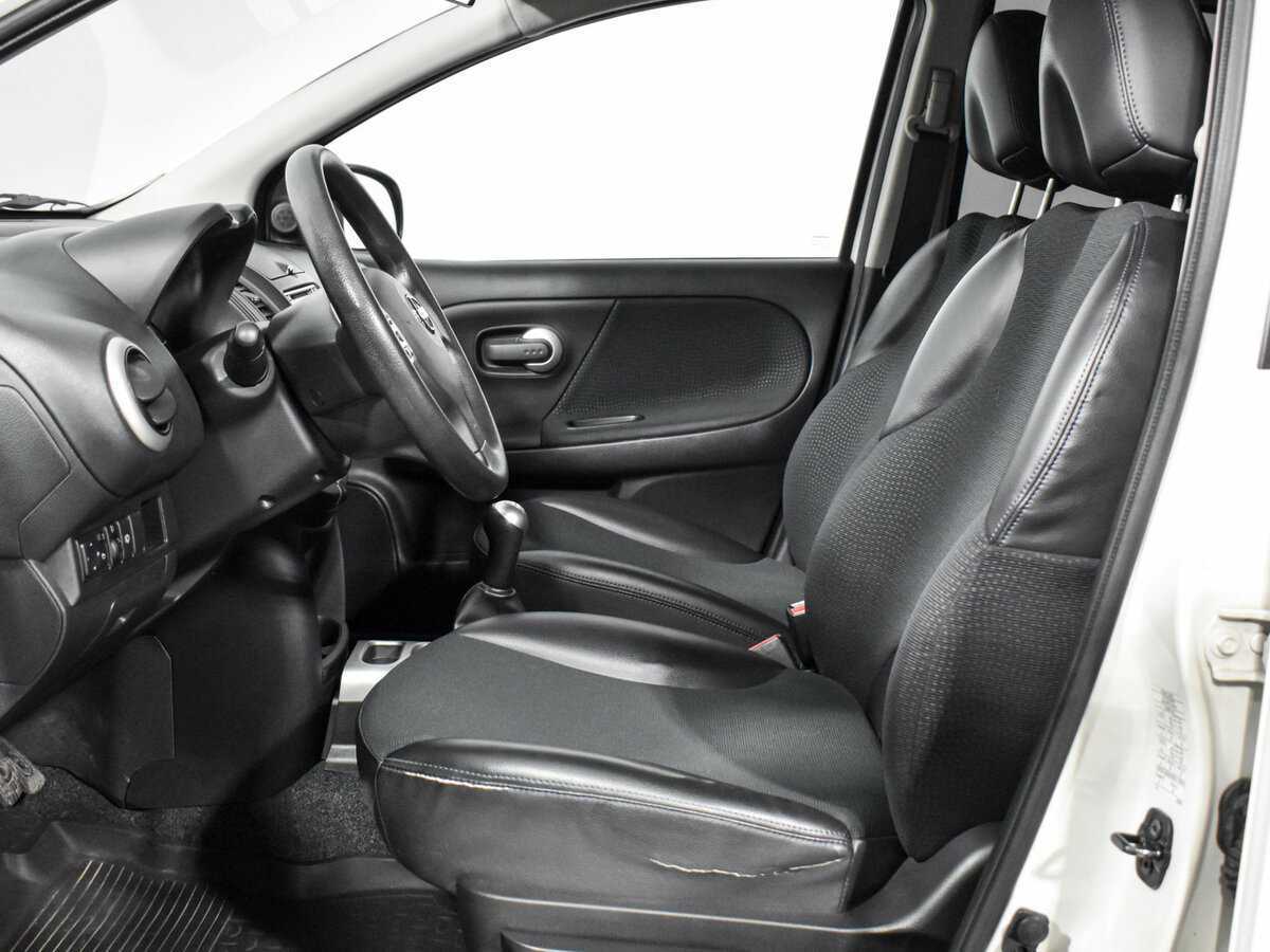 Nissan Note с пробегом — 2013 год. Фото: #10