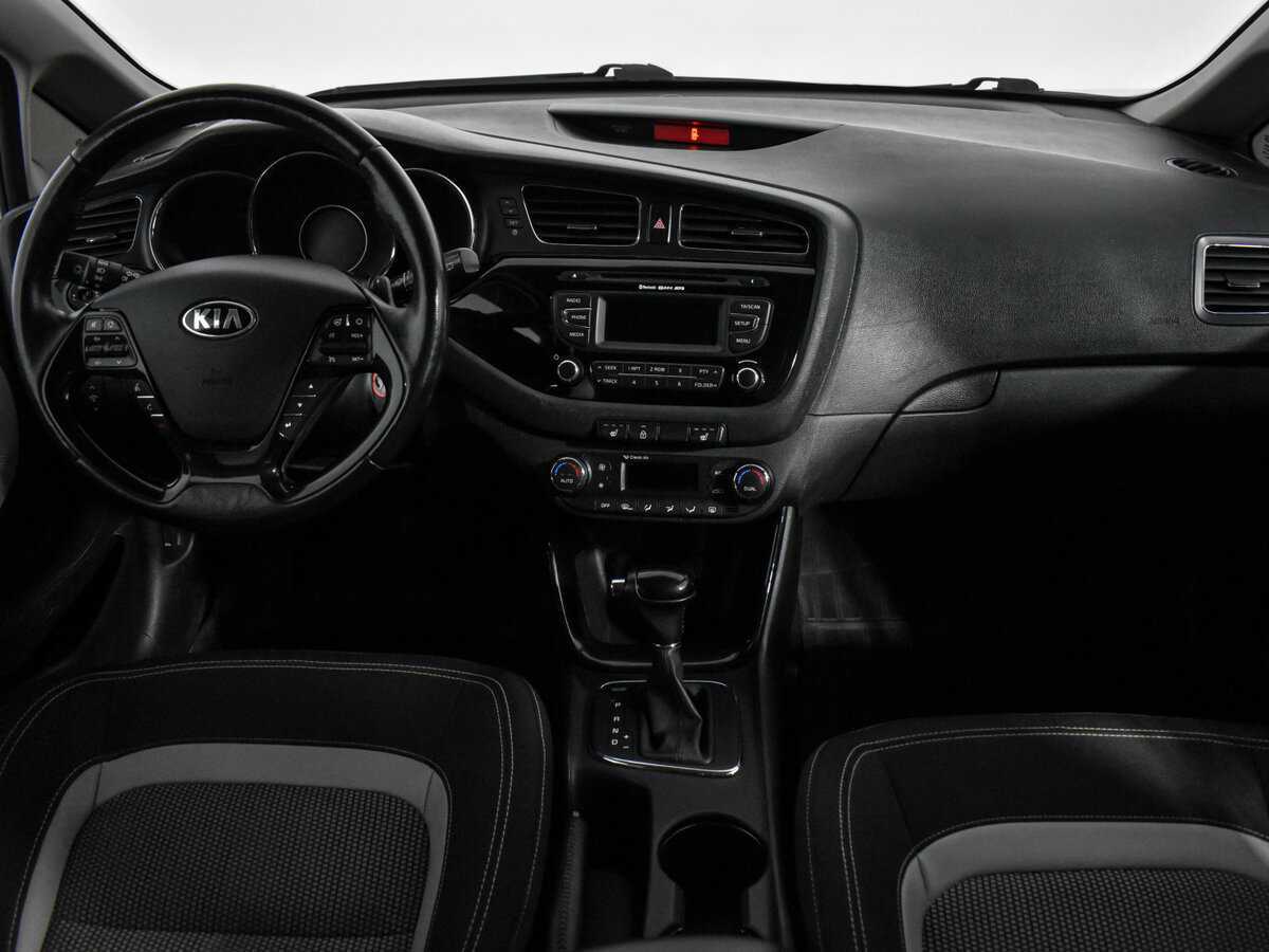 Kia Ceed с пробегом — 2012 год. Фото: #13