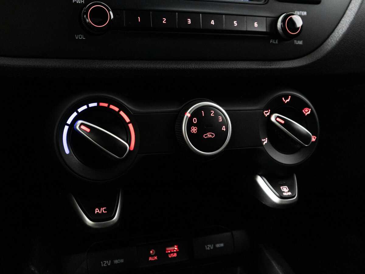 Kia Rio с пробегом — 2017 год. Фото: #15