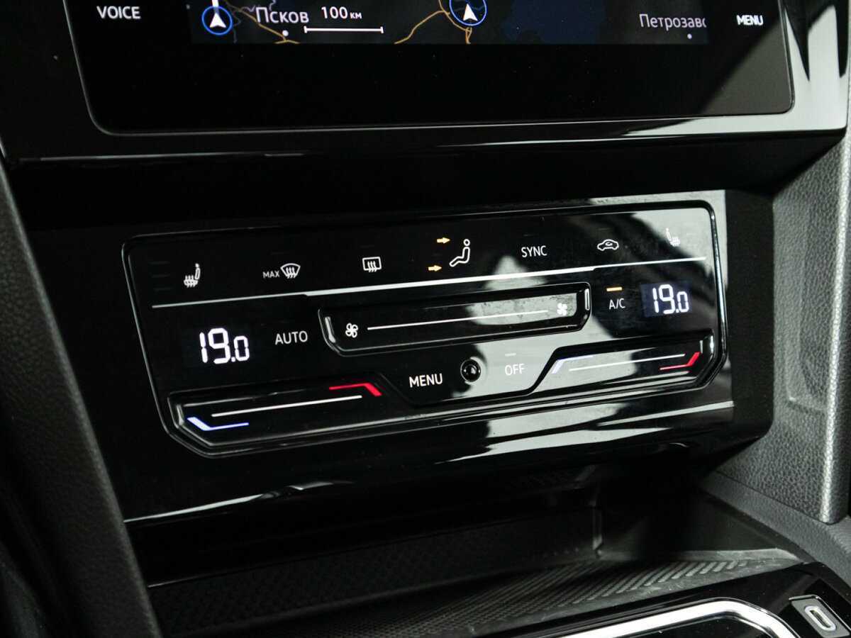 Volkswagen Passat с пробегом — 2020 год. Фото: #19