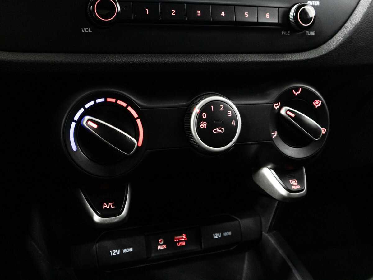 Kia Rio с пробегом — 2017 год. Фото: #15